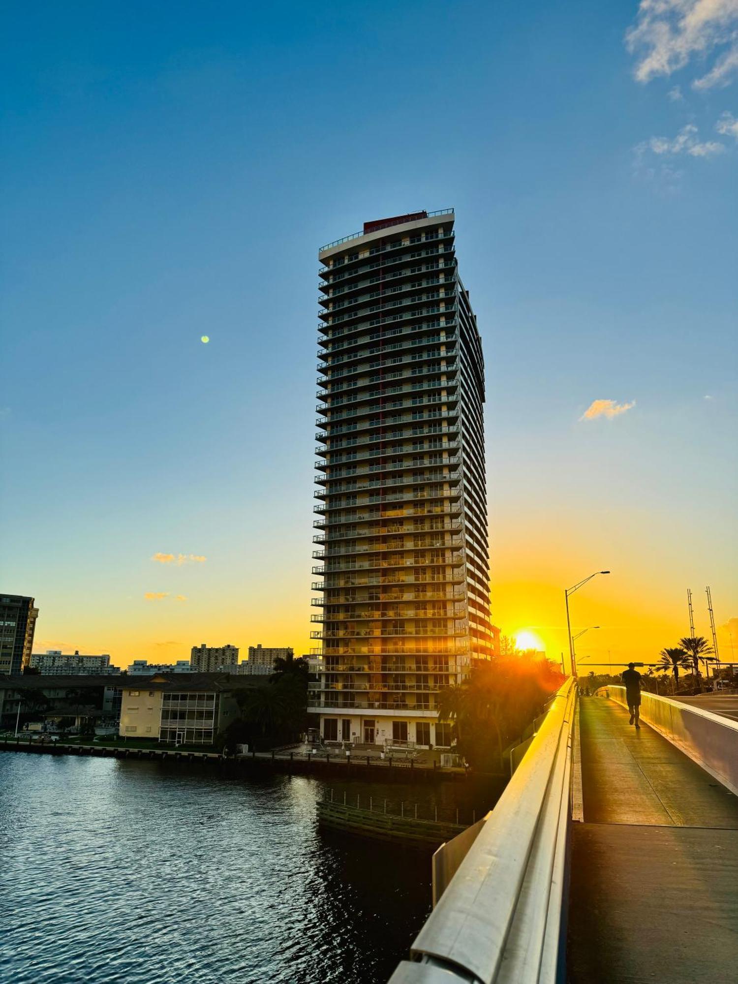 Beachwalk Resort & Condos Hallandale Beach Luaran gambar